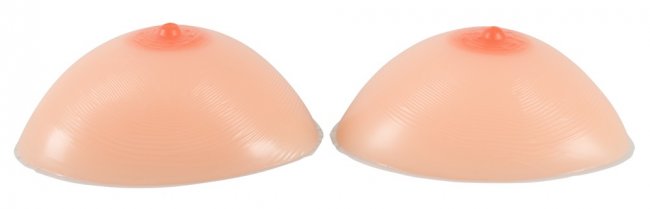 Sköna och realistiska lös bröst som är ergonomiskt formade med realistiska detaljer och känsla. Upp till två storlekar större