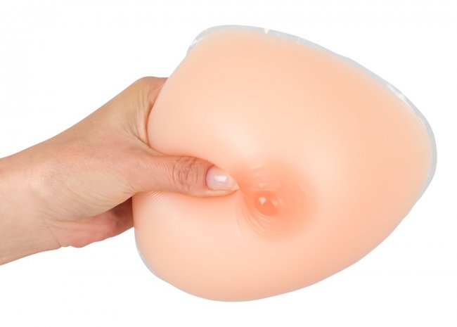 Sköna och realistiska lös bröst som är ergonomiskt formade med realistiska detaljer och känsla. Upp till två storlekar större